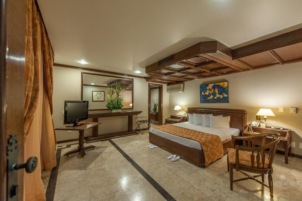 Hotel Tropical Manaus Buitenkant foto Suite room at the hotel